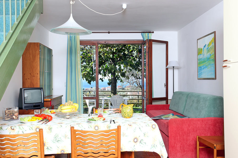 Appartamenti Bellavista บาร์โดลิโน ภายนอก รูปภาพ